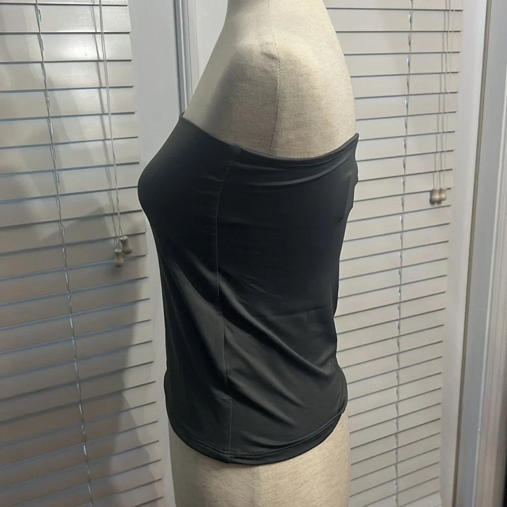 H&M Tube Top - Picture 2 of 8